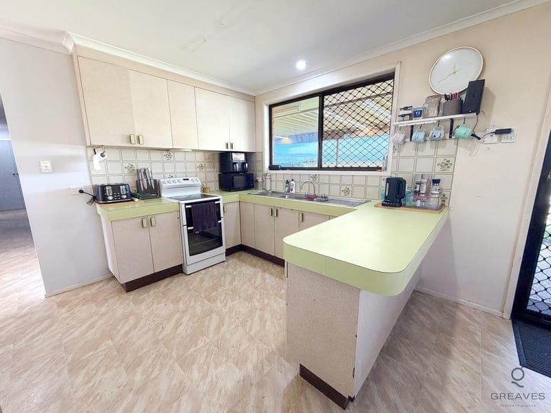 26 Bryde Place, Thabeban — photo 1 of 5