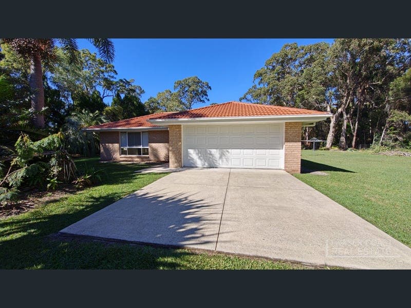 22 Livistonia Drive, Poona — photo 1 of 5