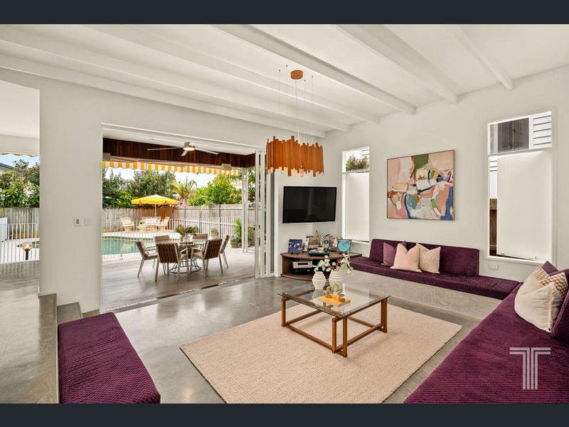 20 Woodhill Avenue, Coorparoo — photo 1 of 5