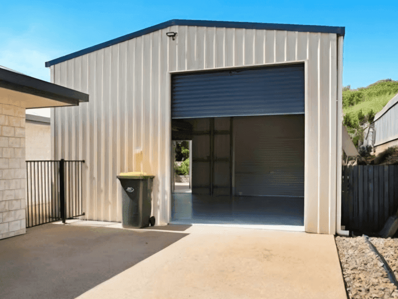 45 Waterview Drive, Lammermoor — photo 1 of 5