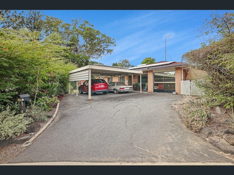 130 Branyan Street, Norville — photo 1 of 5