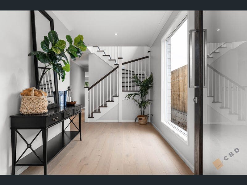 81 Mons Road, Carina Heights — photo 1 of 5