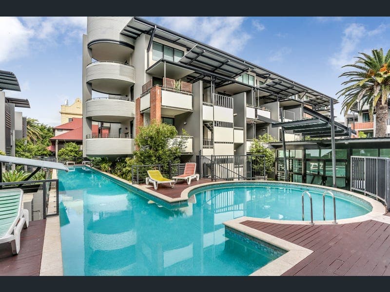 204/139 Commercial Road, Teneriffe — photo 1 of 5
