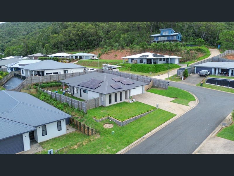 2 Maggie Close, Gordonvale — photo 1 of 5