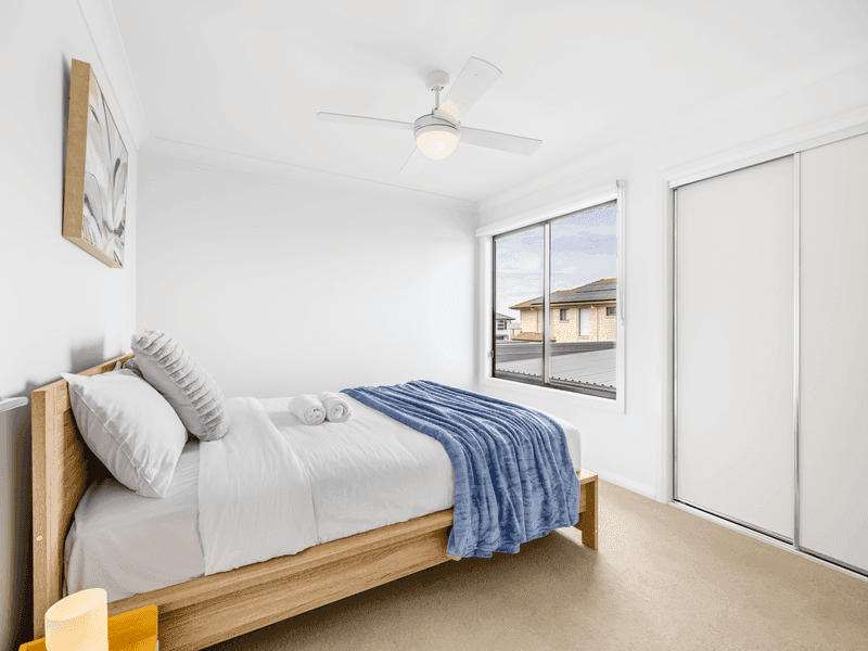 7 Baxter Lane, Mango Hill — photo 1 of 5