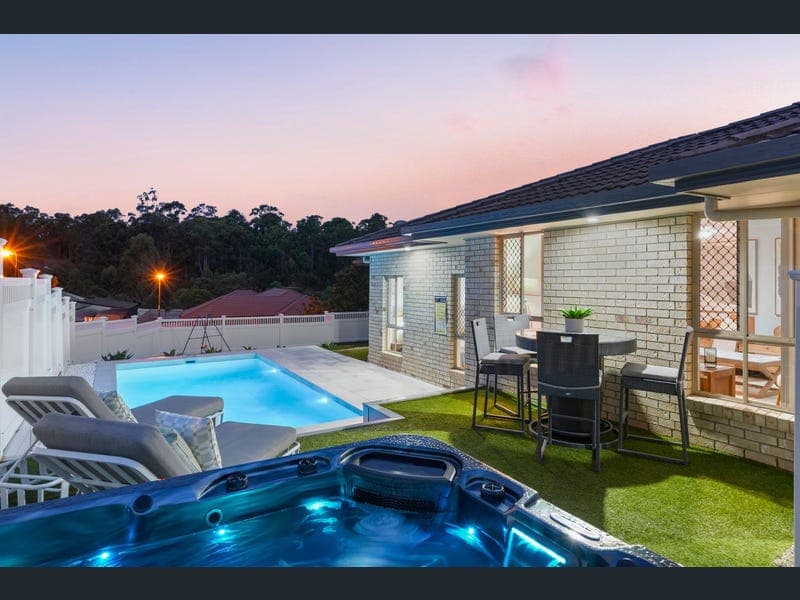 21 Aristotle Avenue, Augustine Heights — photo 1 of 5