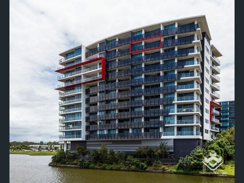 11005/25 East Quay Drive, Biggera Waters — photo 1 of 5