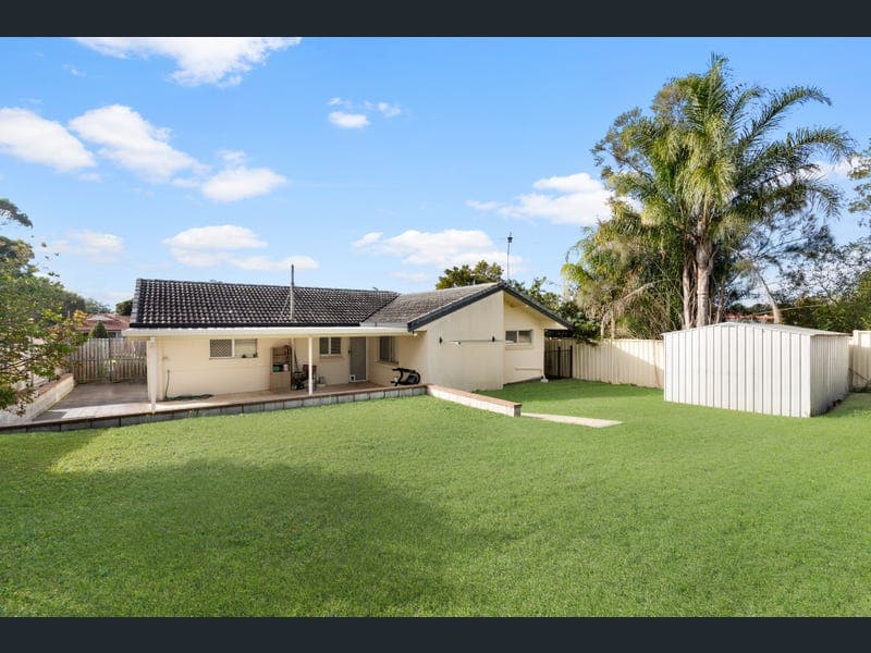 26 Greenore Street, Bracken Ridge — photo 1 of 5