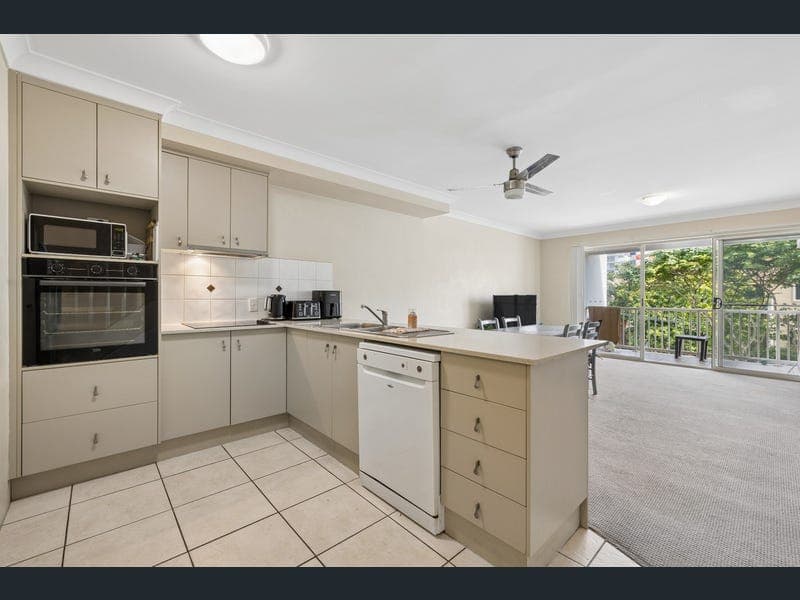 29/66 Queen Street, Southport — photo 1 of 5