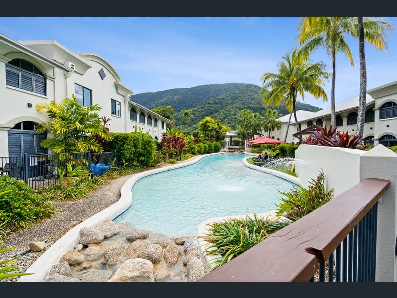 6/81-85 Cedar Road, Palm Cove — photo 1 of 5