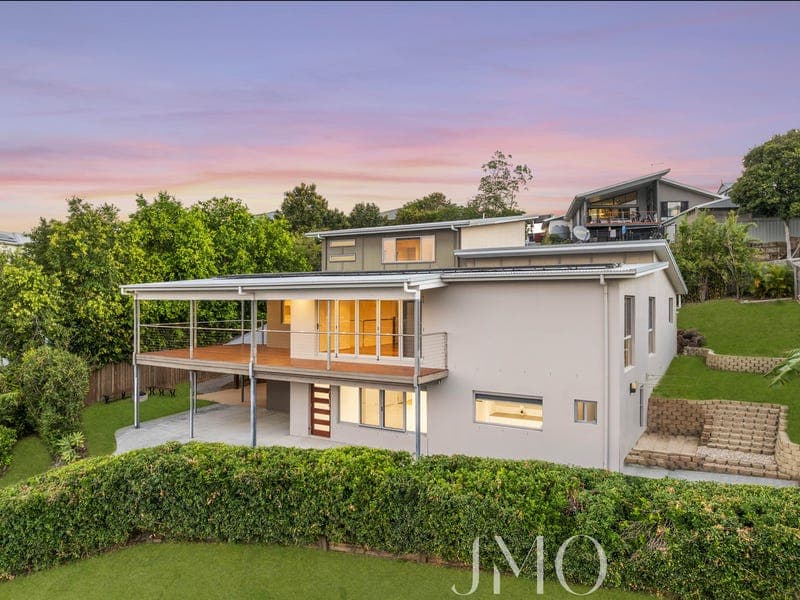 27 Langfield Crescent, Ormeau Hills — photo 1 of 5
