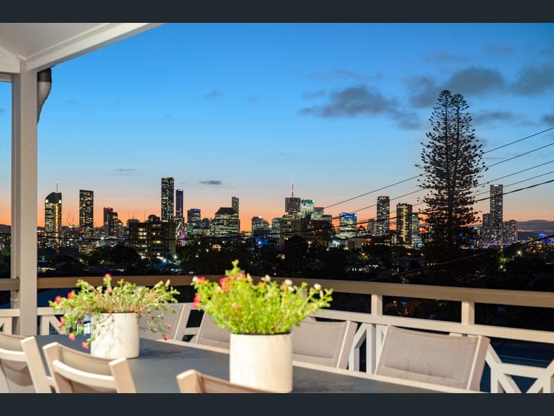 63 Power Street, Norman Park — photo 1 of 5