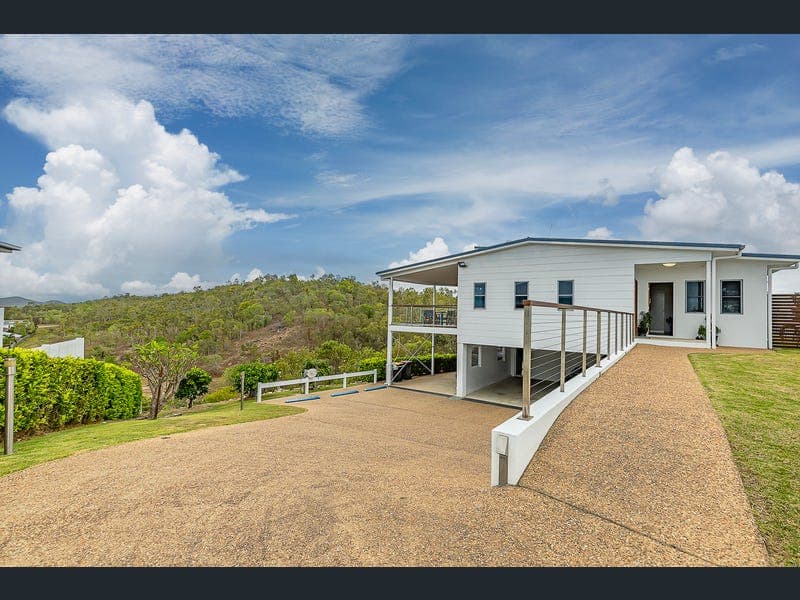 9 Harrier Court, Bushland Beach — photo 1 of 5