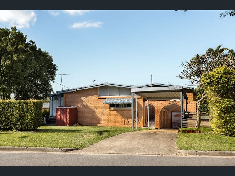 12 Floramy Street, Boondall — photo 1 of 5