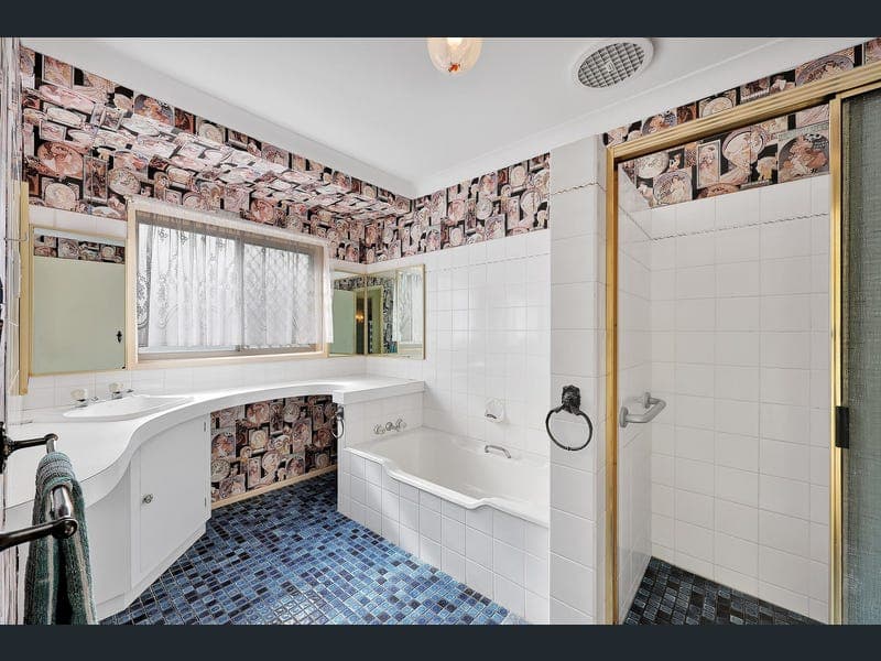 4 Frauca Street, Kepnock — photo 1 of 5