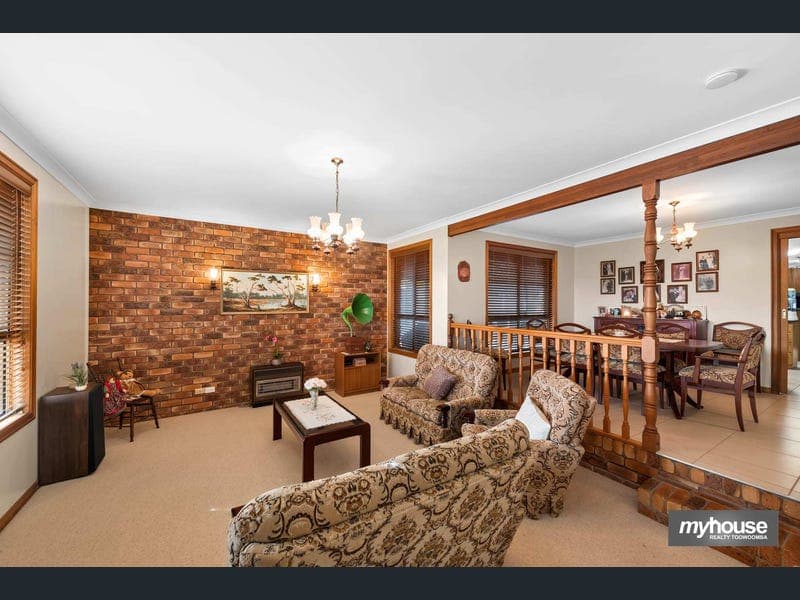 16 Stumm Street, Kearneys Spring — photo 1 of 5