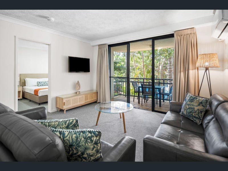271/2360 Gold Coast Highway, Mermaid Beach — photo 1 of 5