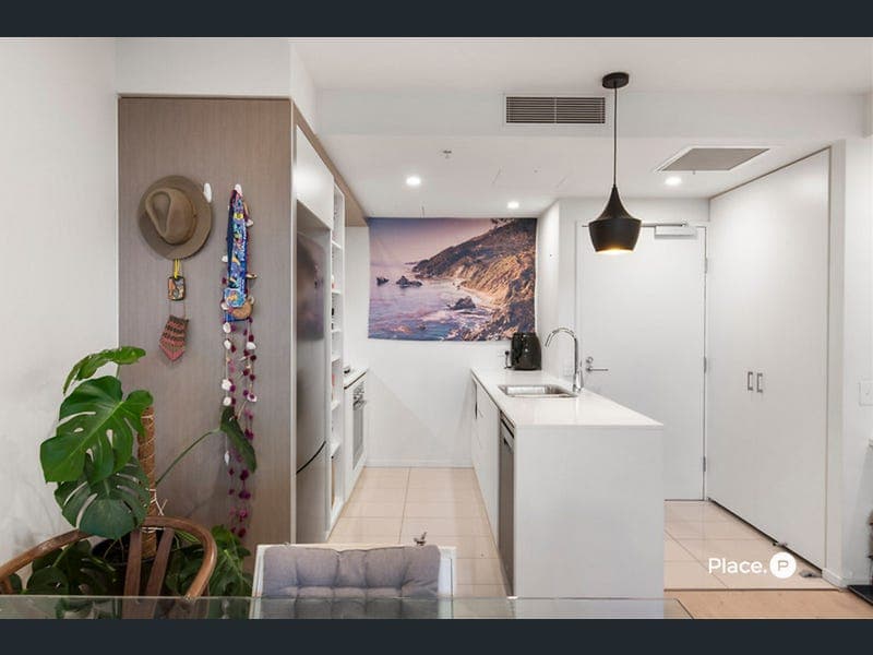 11210/25 Bouquet Street, South Brisbane — photo 1 of 5