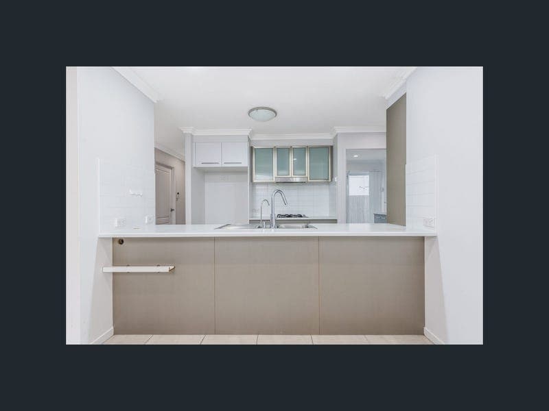 27 Rosabrook Crescent, Ormeau — photo 1 of 5