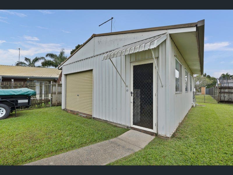 10 Podosky Street, West Mackay — photo 1 of 5