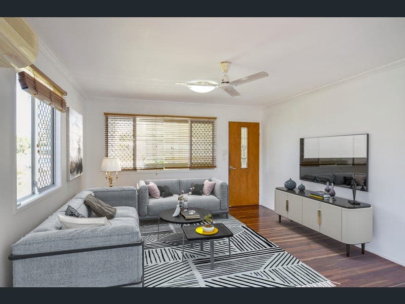 60 Kin Kora Drive — photo 1 of 5