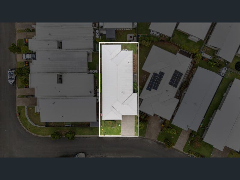 3 Toyne Street, Baringa — photo 1 of 5