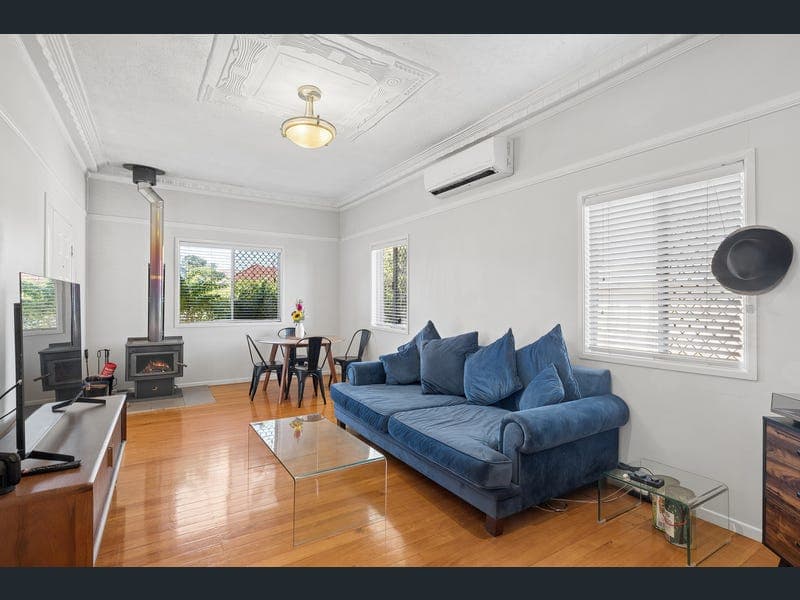 11 Knight Street, North Toowoomba — photo 1 of 5