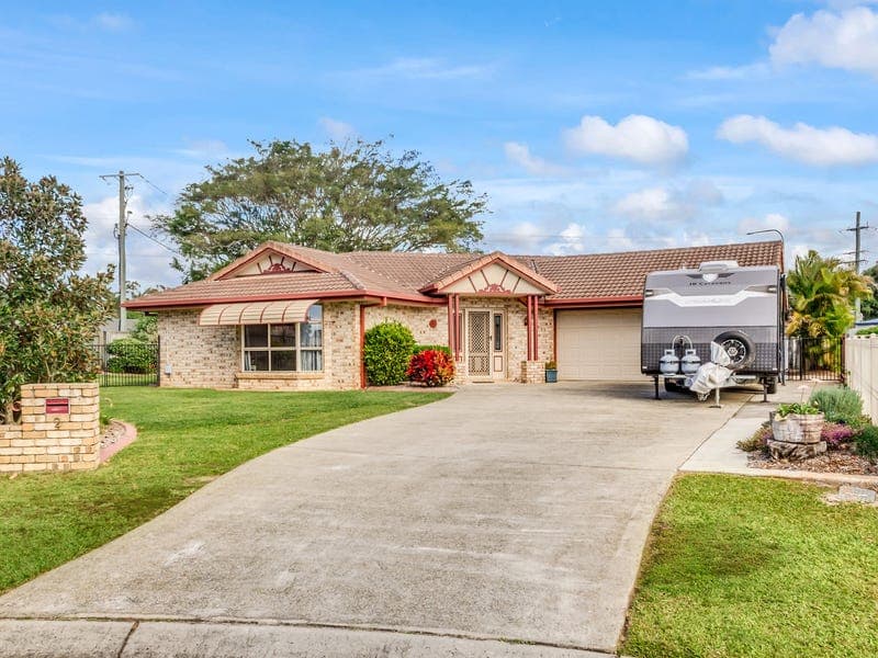 2 Stringybark Court, Murrumba Downs — photo 1 of 5