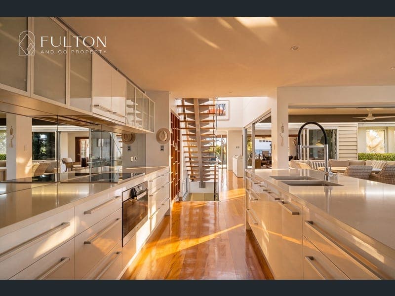 38 Russell Street, Moffat Beach — photo 1 of 5