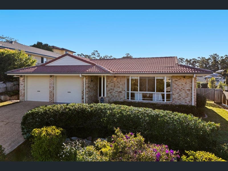 6 Paradise Court, Eatons Hill — photo 1 of 5