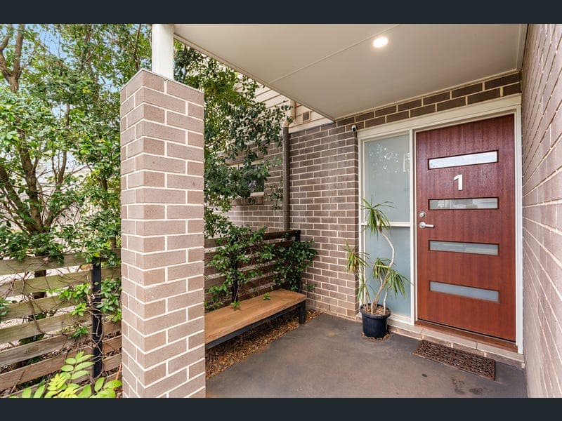 1/21 Gordon Avenue, Newtown — photo 1 of 5