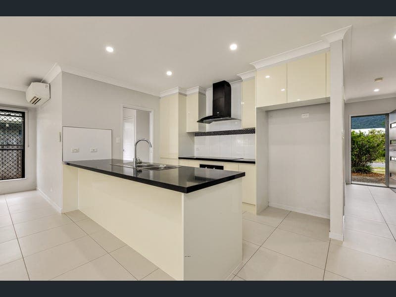 22 Bulleringa Loop, Mount Peter — photo 1 of 5