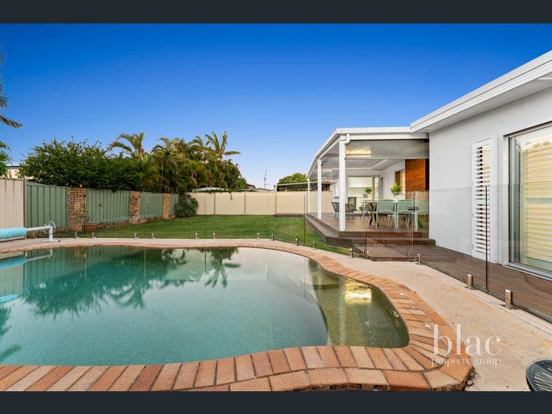 7 Windsor Street, Margate — photo 1 of 5