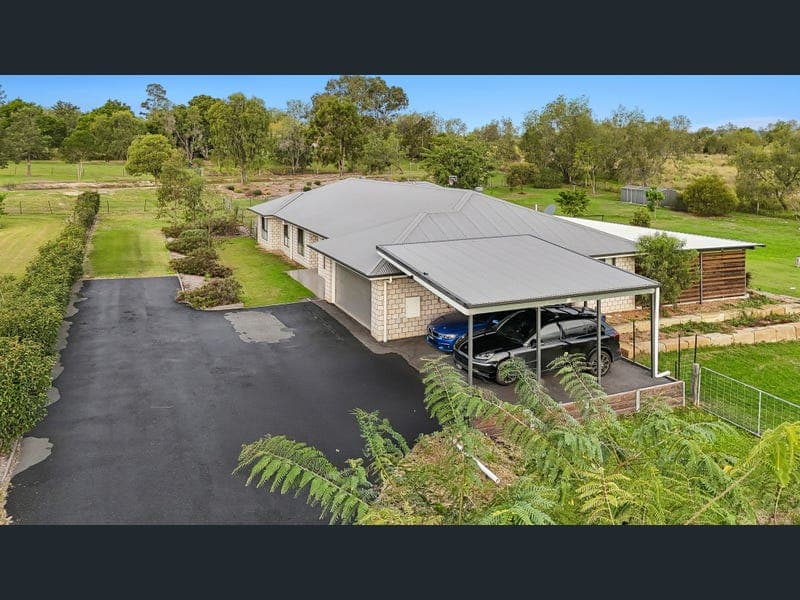 18 Gutt Road, Regency Downs — photo 1 of 5