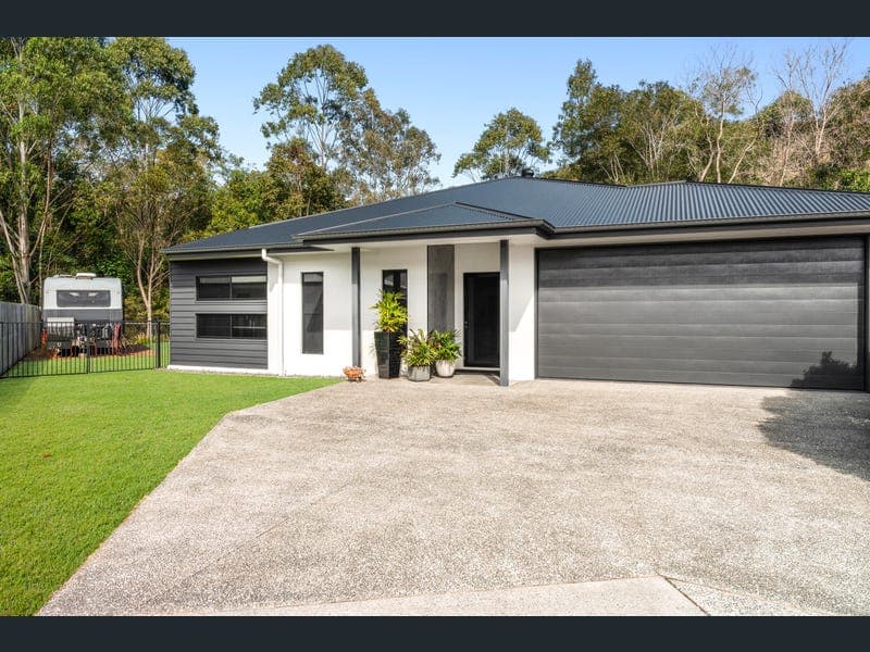 10 Malanda Court, Beerwah — photo 1 of 5