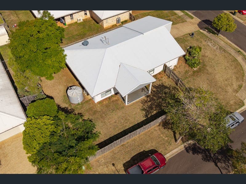 59 Neville Drive, Branyan — photo 1 of 5