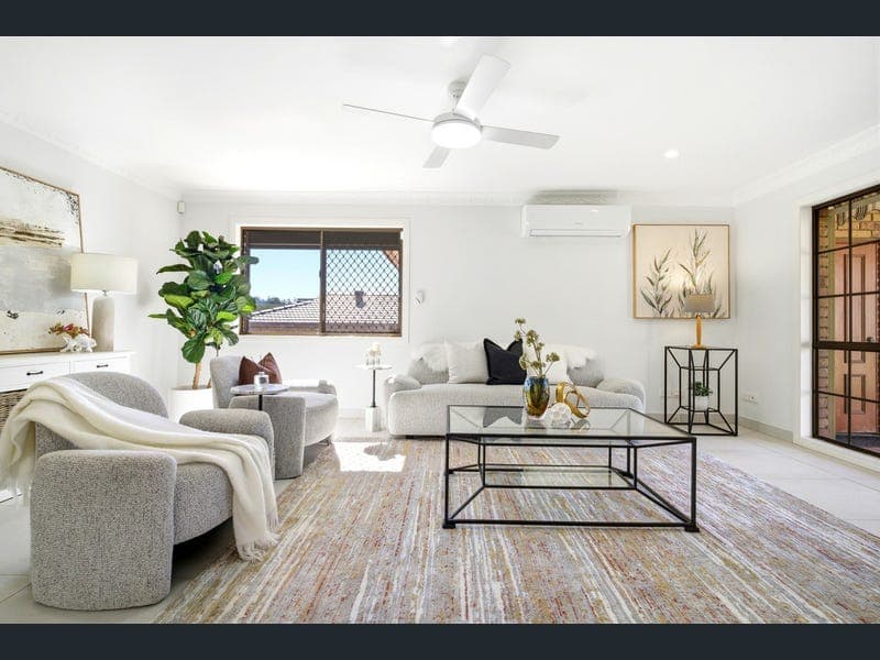 35 Estoril Street, Robertson — photo 1 of 5