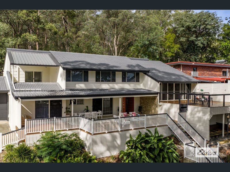 15 Wilmington Court, Springwood — photo 1 of 5