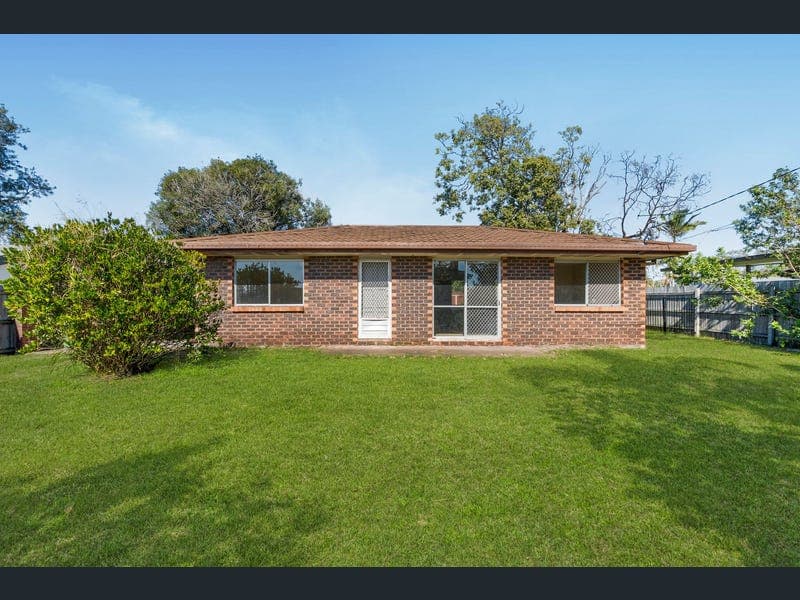 7 Bayswater Street, Mount Warren Park — photo 1 of 5