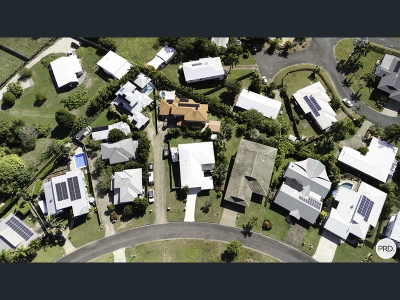 17 Sailaway Drive, Eimeo — photo 1 of 5