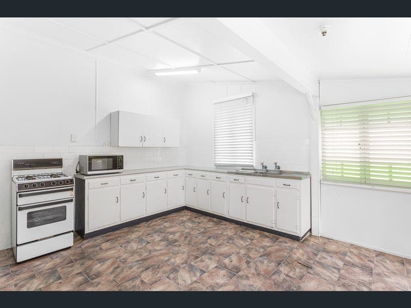 126 Derby Street, Allenstown — photo 1 of 5