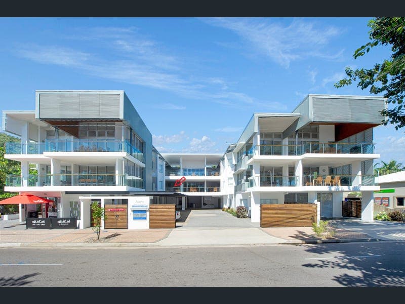 11/1 Pacific Drive, 'Maggies Beachfront Apartments', Horseshoe Bay — photo 1 of 5