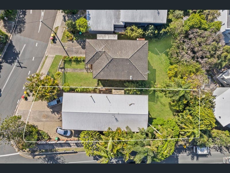 2 Tantula Road East, Alexandra Headland — photo 1 of 5
