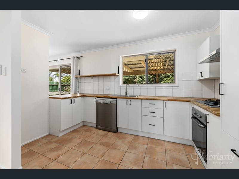 58 Buchanan Road, Morayfield — photo 1 of 5