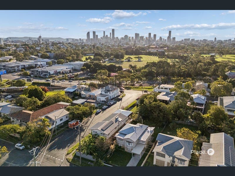 66 Milsom Street, Coorparoo — photo 1 of 5