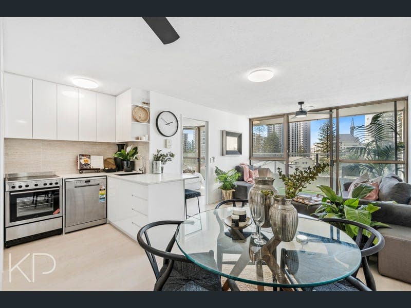 8/19 Fern Street, Surfers Paradise — photo 1 of 5