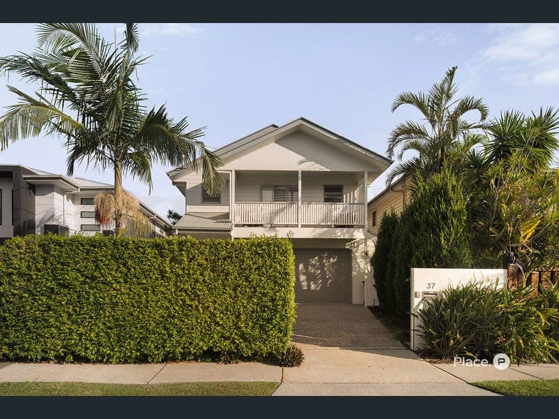 37 Raceview Avenue, Hendra — photo 1 of 5