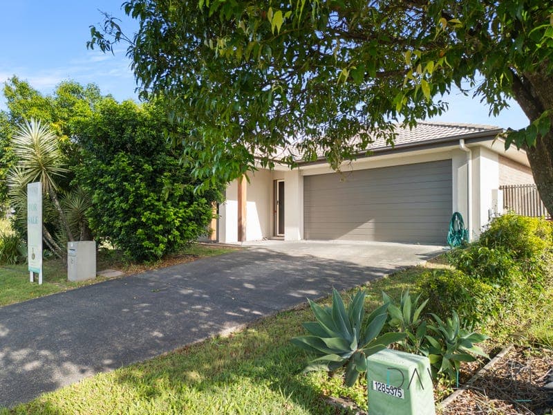 2 Millstream Place, Pimpama — photo 1 of 5