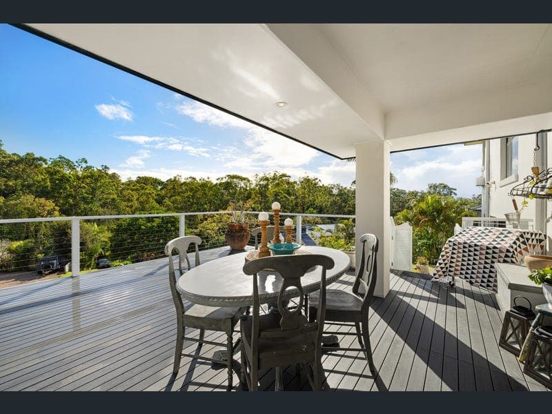 19 Observatory Drive, Reedy Creek — photo 1 of 5