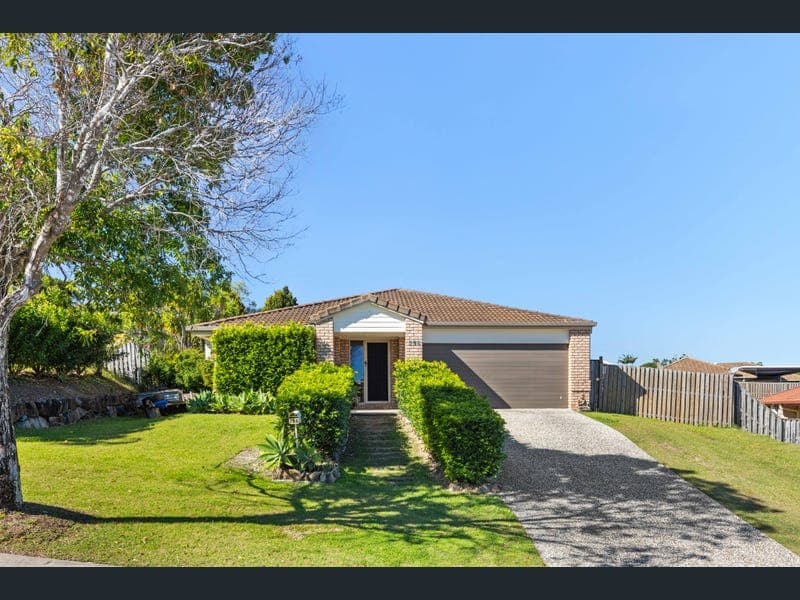 256 Universal Street, Oxenford — photo 1 of 5